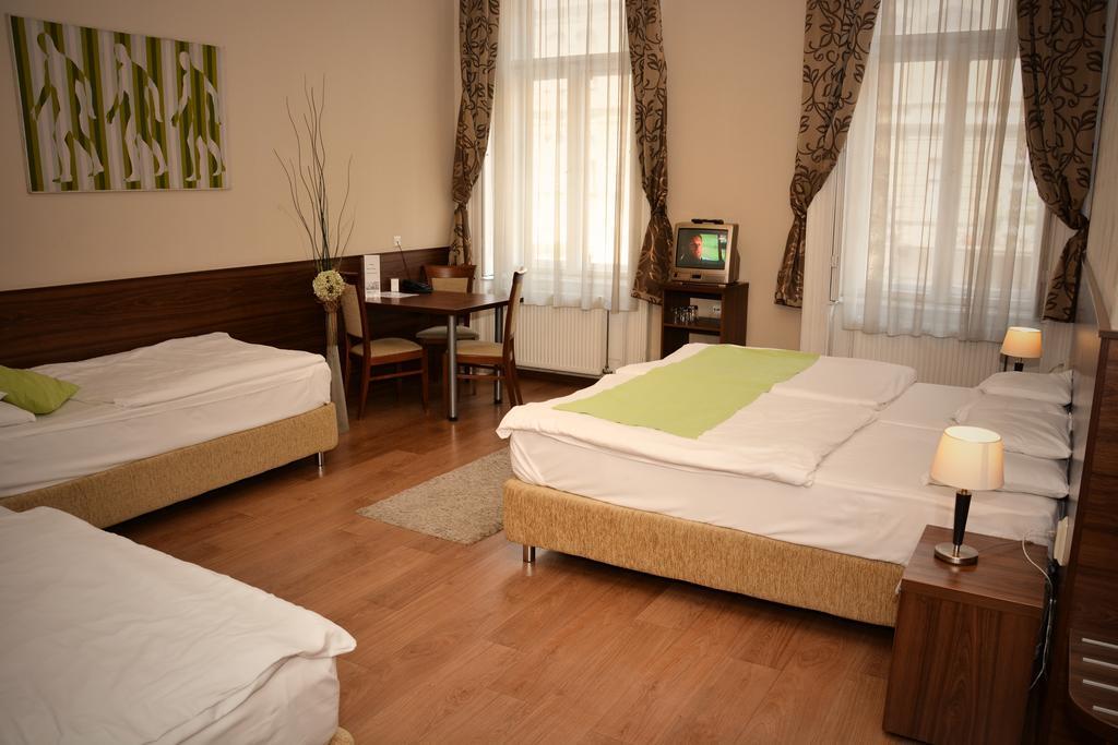 בודפשט Elit Hotel חדר תמונה