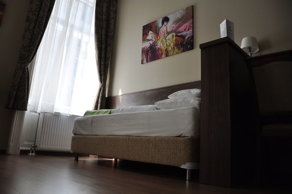 בודפשט Elit Hotel מראה חיצוני תמונה