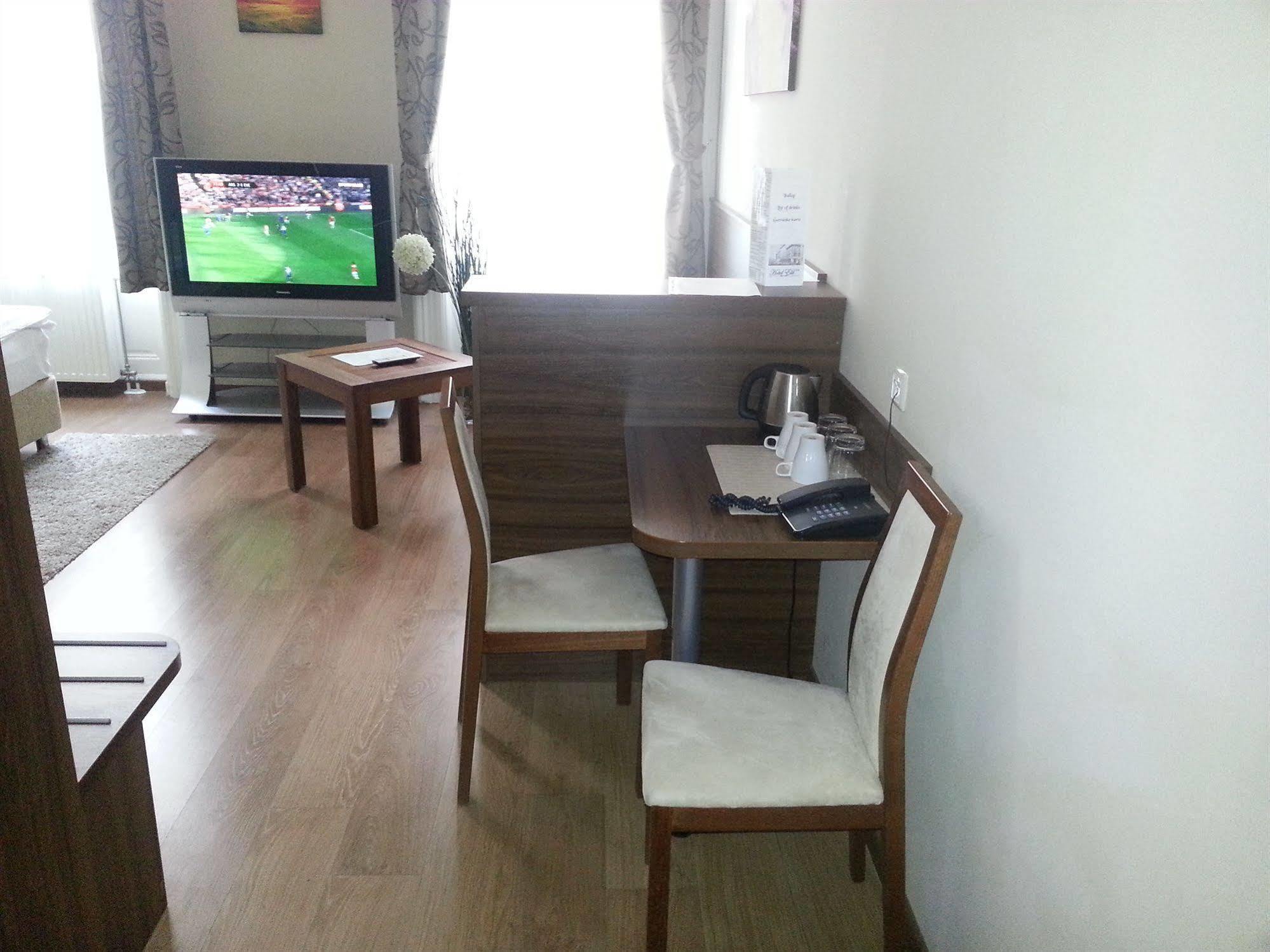 בודפשט Elit Hotel מראה חיצוני תמונה